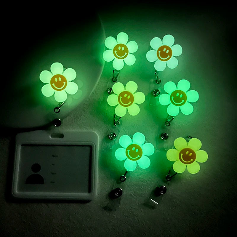 “Smiley Flower Luminous Badge Reel – Retractable ID Holder for Nurses, Students, Kids”